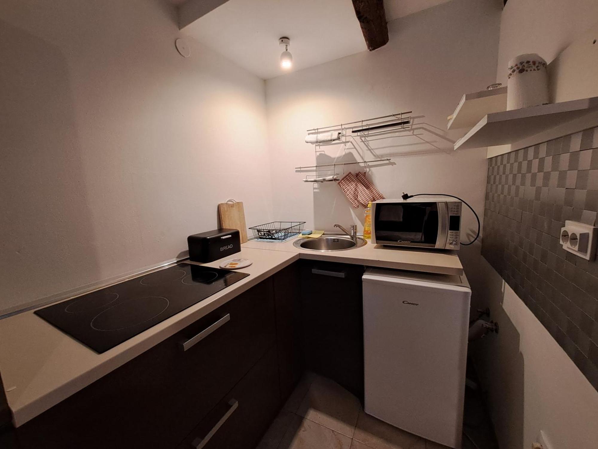 Old Apartma *